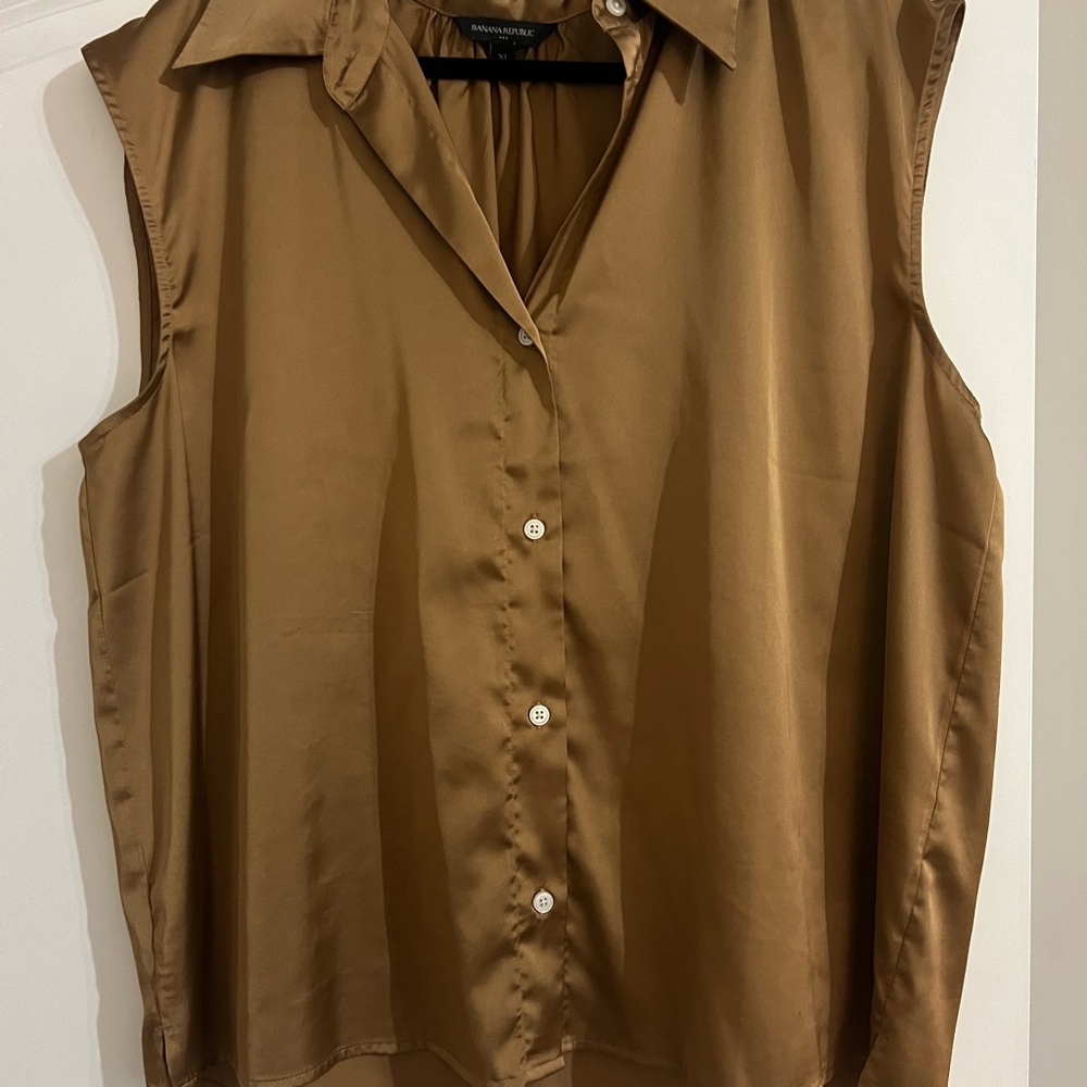 NWOT XL Banana Republic Tank